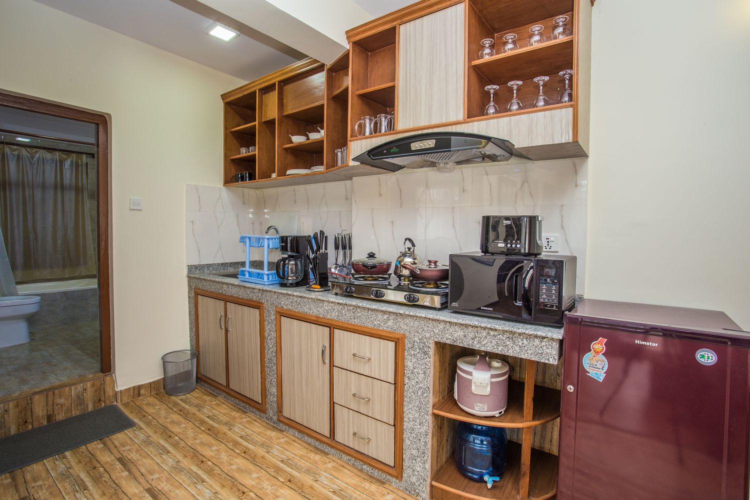 Cho Oyu Suite — fully equipped kitchen