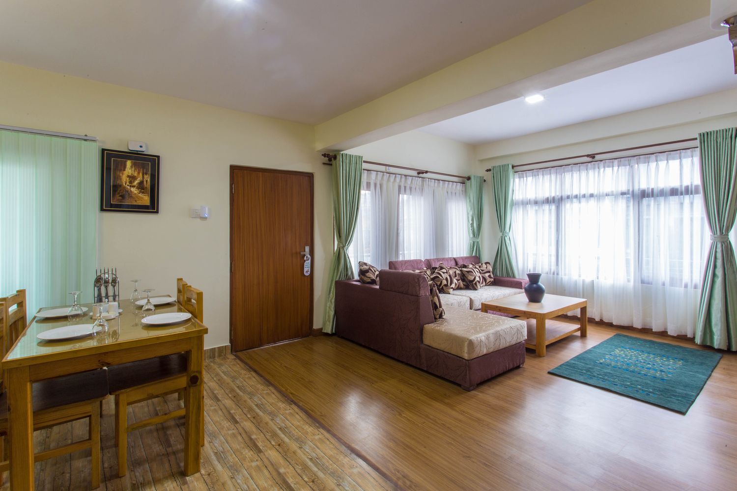 Kanchenjunga Suite open-plan living, kitchen and dining