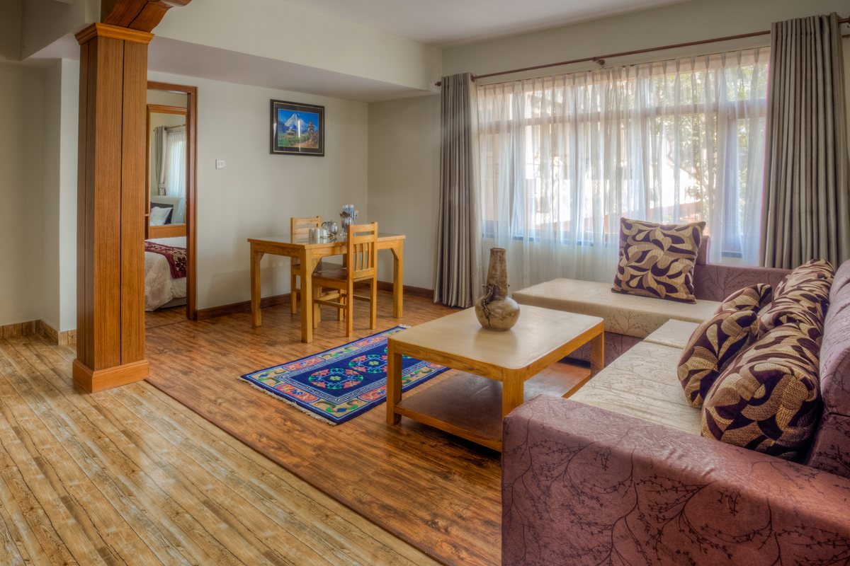 Dhaulagiri Suite living and dining area